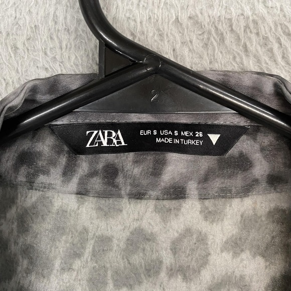 Zara Sheer Leopard Button Up Top Womens Small Gray Cropped Balloon Sleeve Y2K - Picture 6 of 13